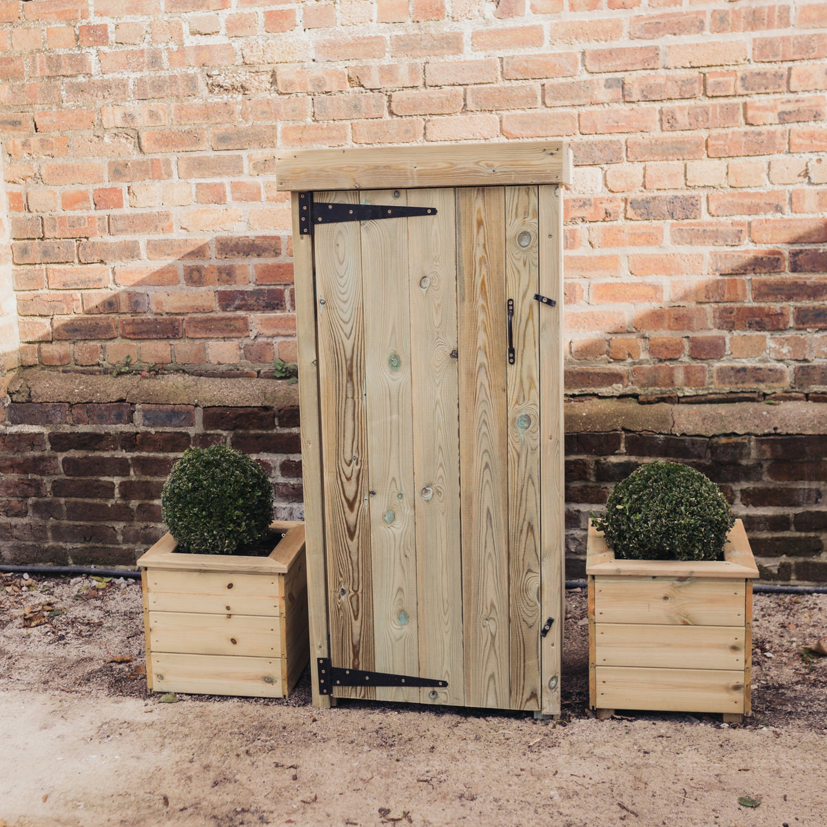 Churnet Valley Recycle Store With Door