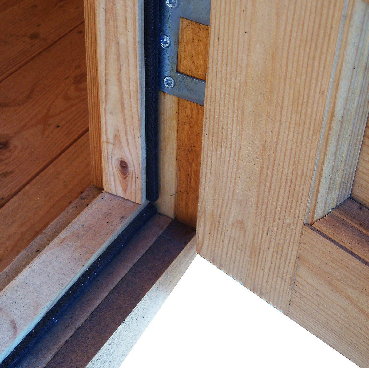 Shire Peckover 8x8 19mm Log Cabin