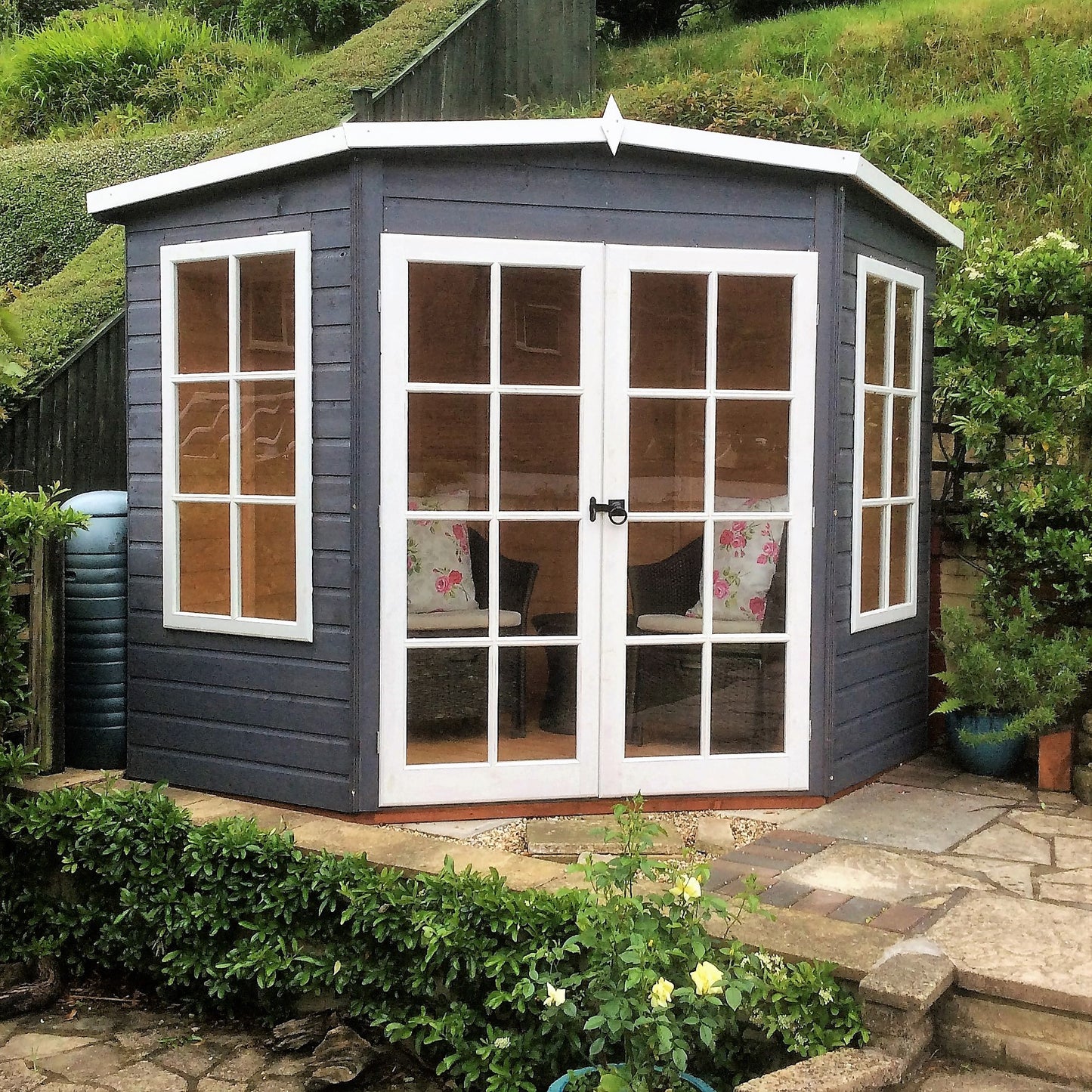 Shire Hampton 8 x 8