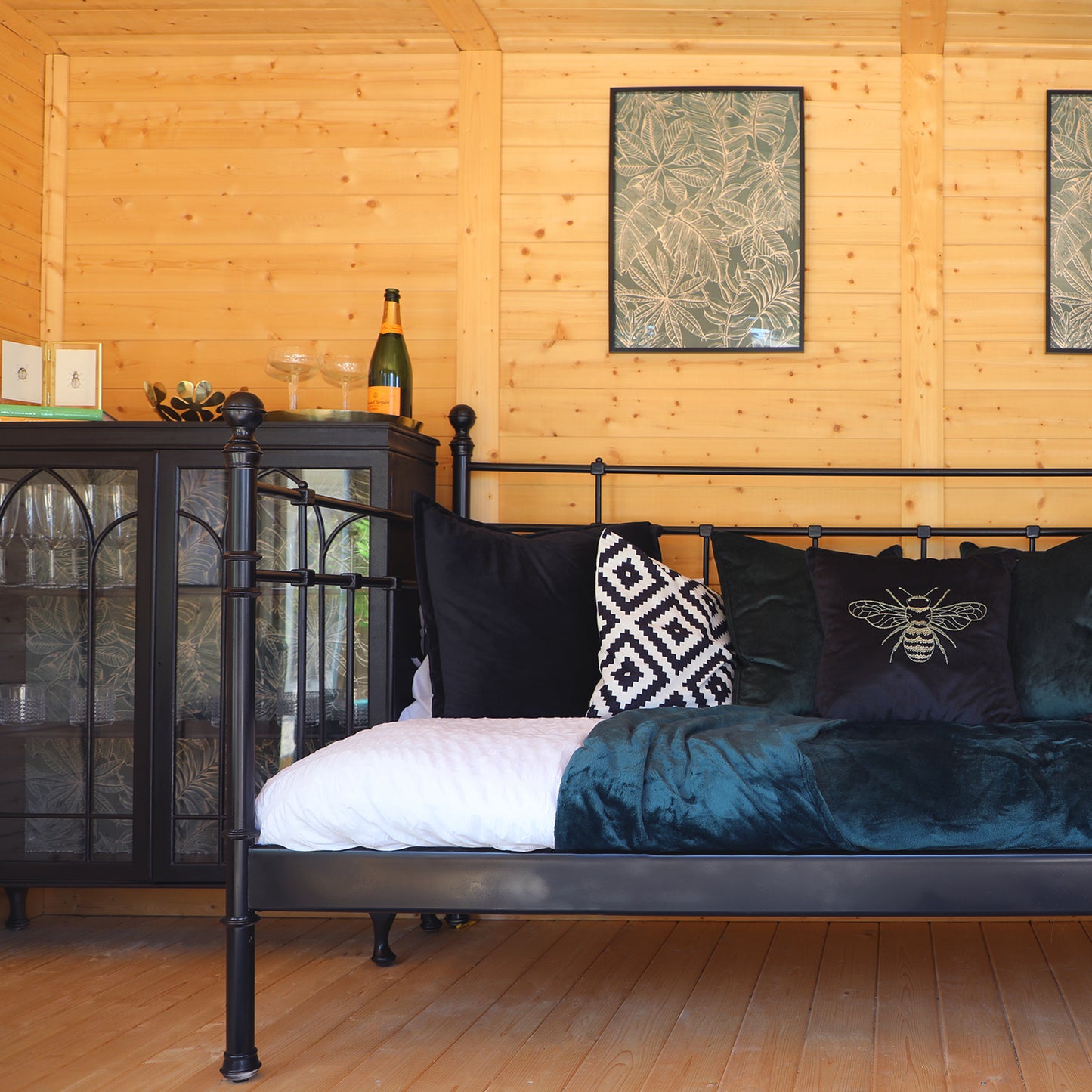 Mercia Sherwood Cresswell 6mx4m Insulated Garden Room