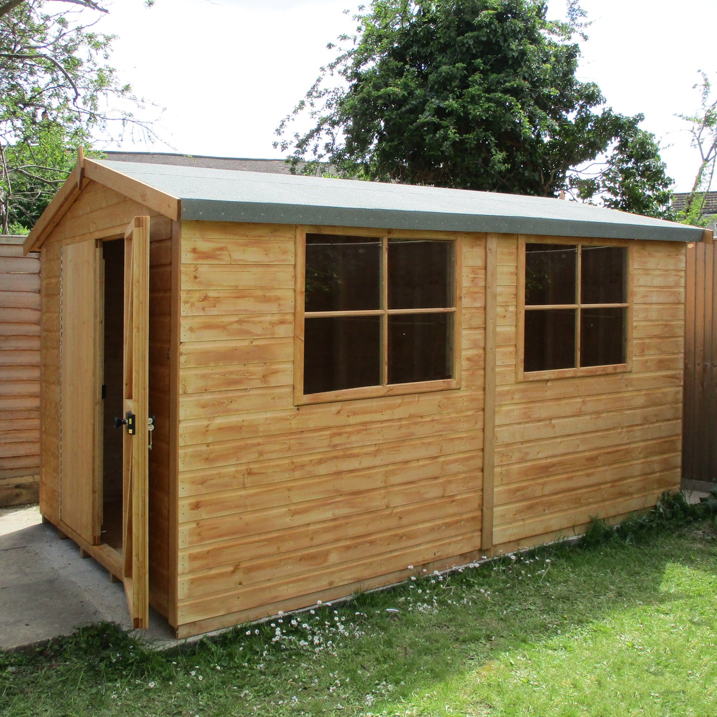 Shire Bison 10x10 Double Door Loglap