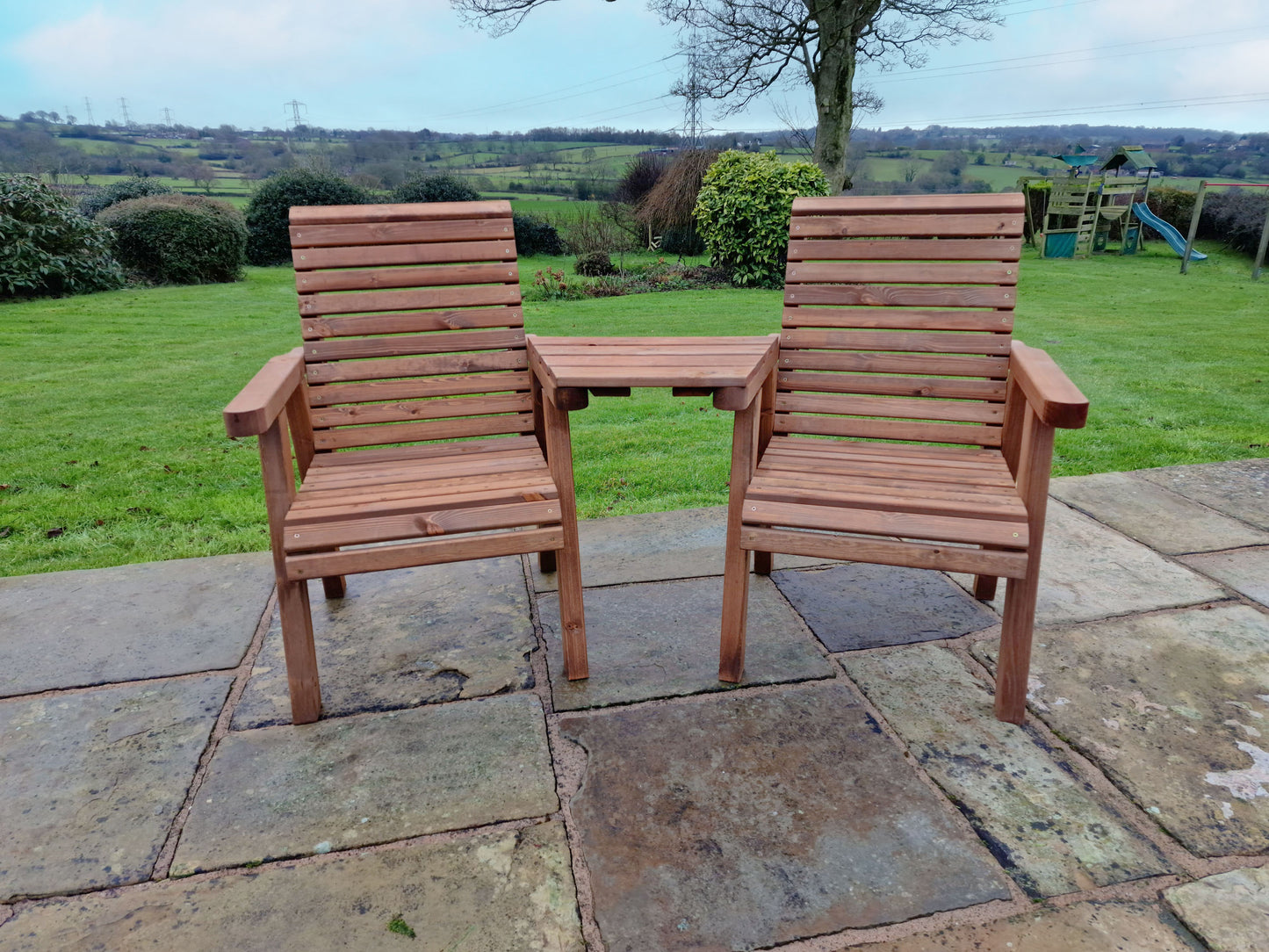 Churnet Valley Love Seat Angled