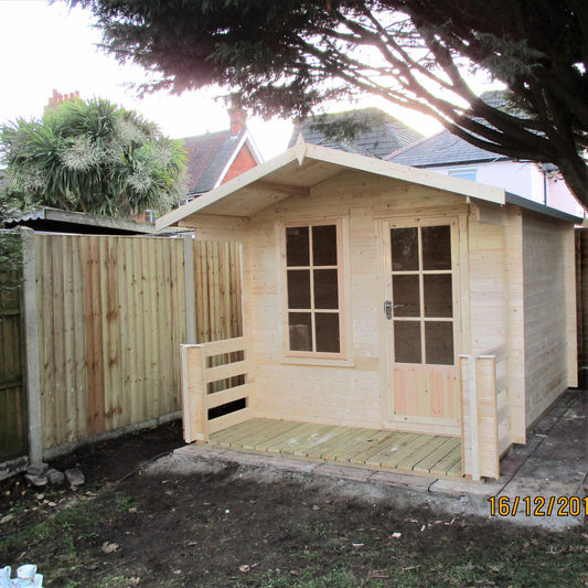 Shire Maulden with veranda 8x8 19mm Log Cabin