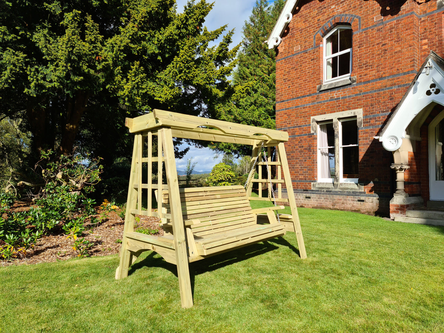 Churnet Valley Cottage Swing Sits 3