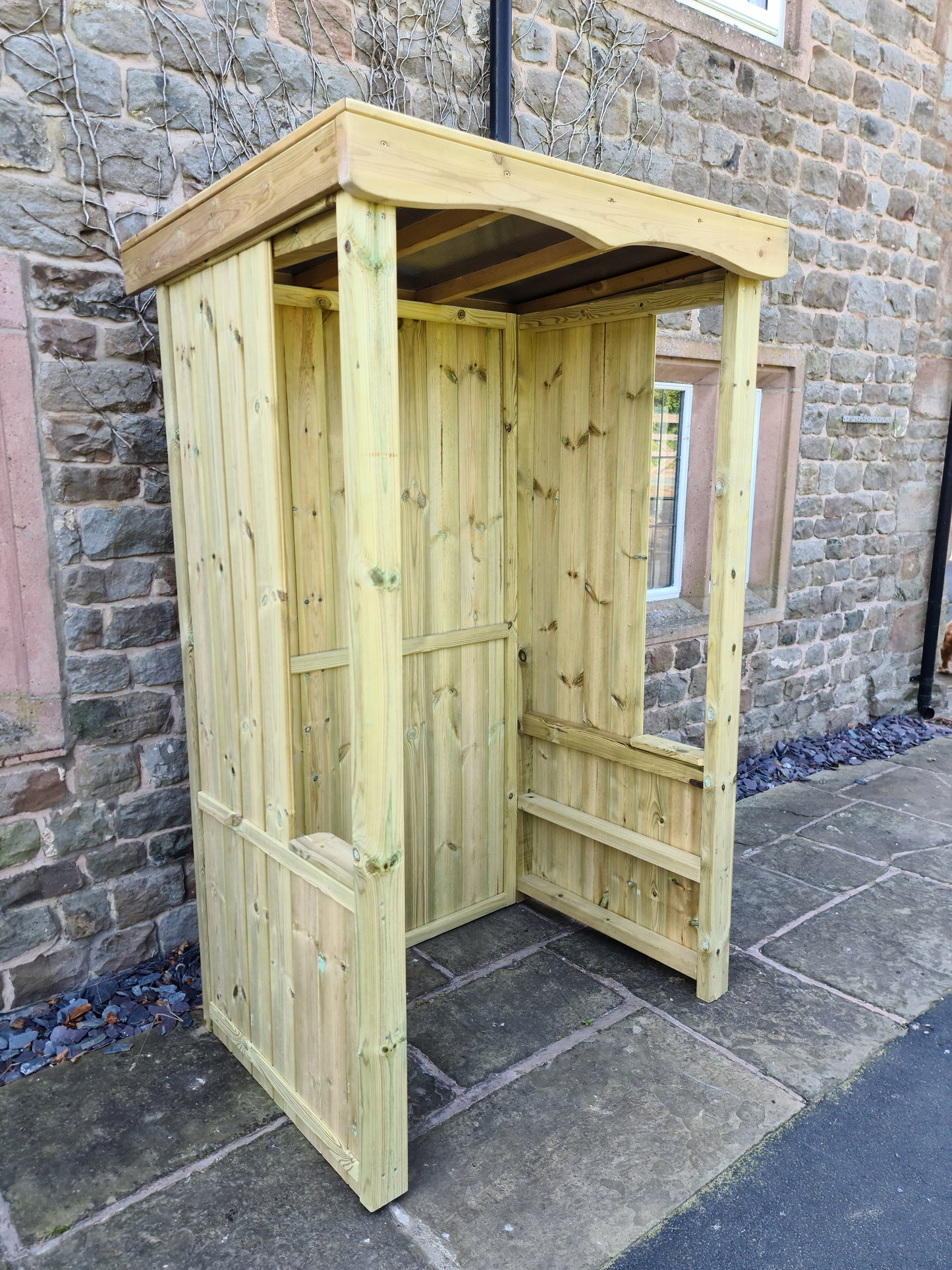 Churnet Valley Small Poly Smoking Shelter