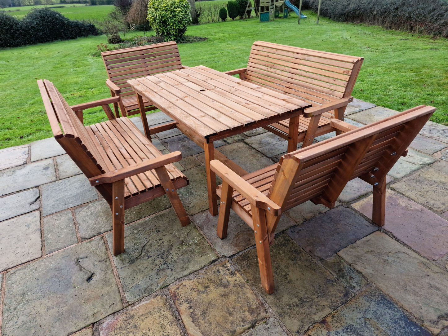 Churnet Valley Seat 10 Set 2x2B 2x3B 1795 Table