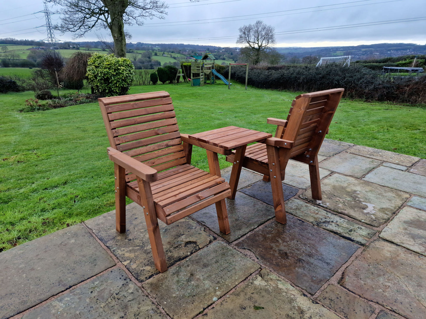 Churnet Valley Love Seat Square