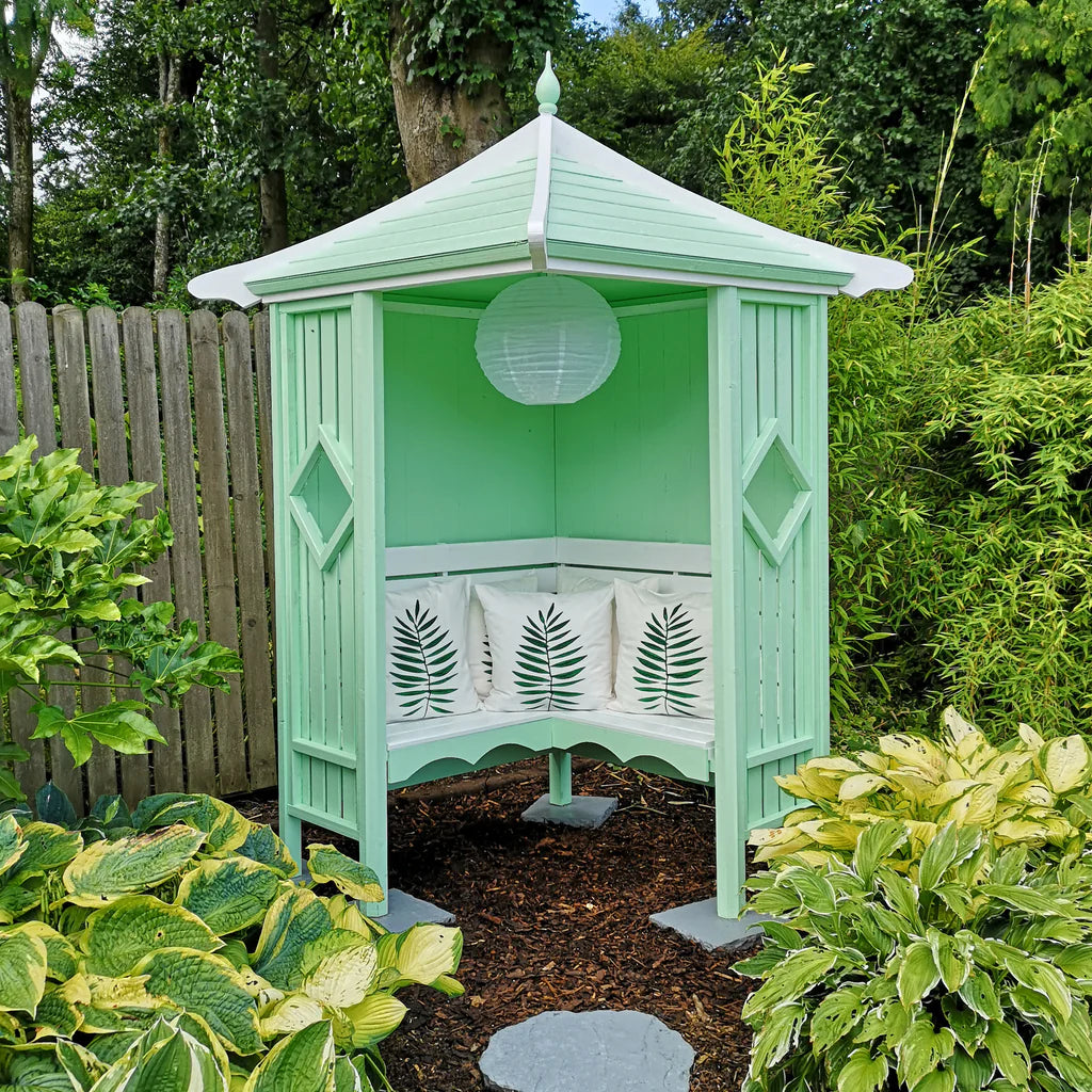 Shire Corner Arbour