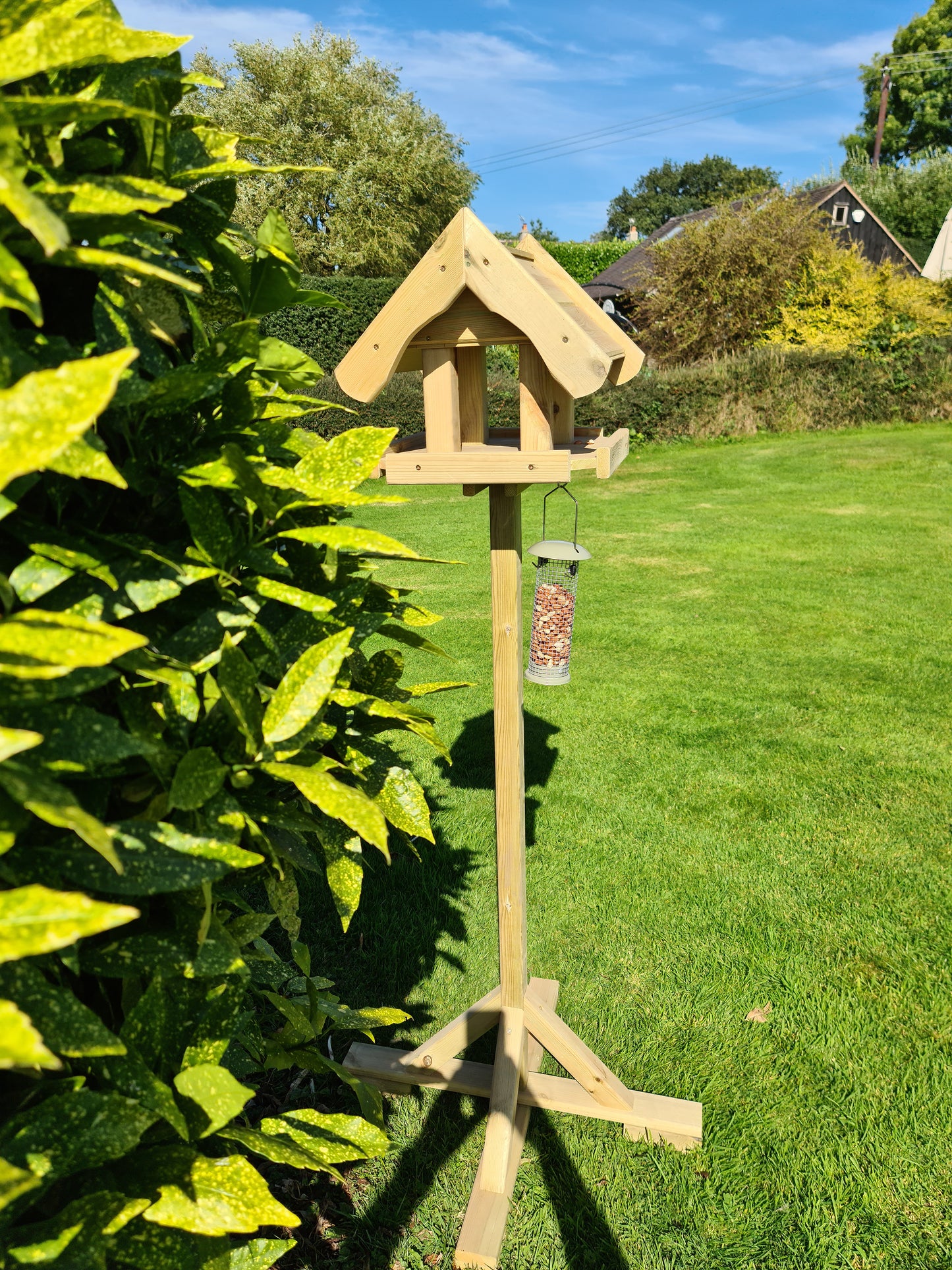 Churnet Valley Bird Table With House