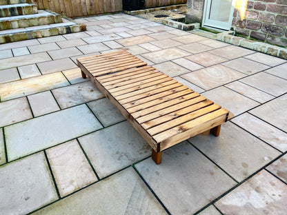 Charles Taylor Sunlounger