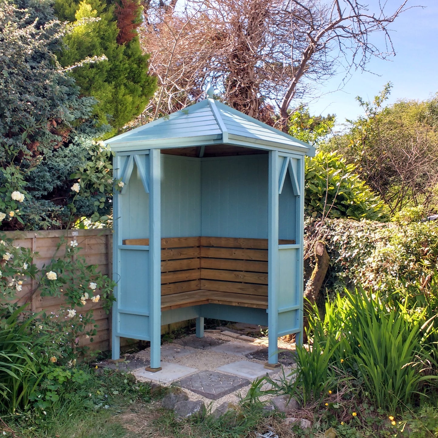 Shire Honeysuckle Corner Arbour Pressure treated