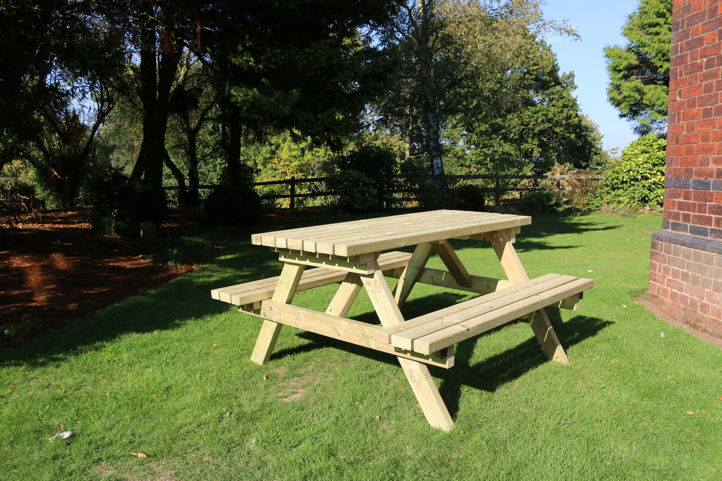 Churnet Valley Deluxe Picnic Table 1800 Length