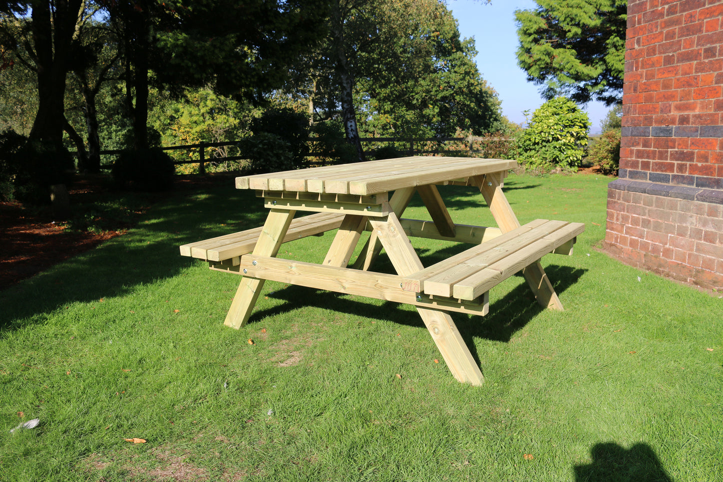 Churnet Valley Deluxe Picnic Table 1800 Length