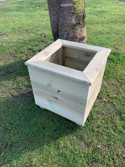 Churnet Valley Square Planter