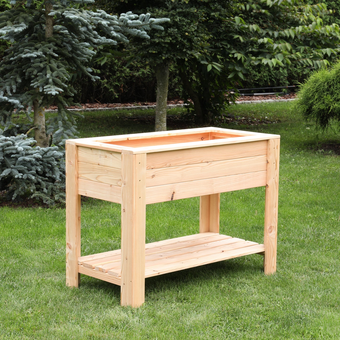 Shire Dan Larch Planter