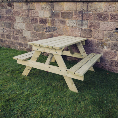 Churnet Valley Traditional Picnic Table 1395Mm Long