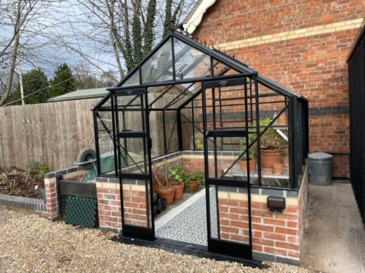 Elite Dwarf Wall 6ft x 18ft Greenhouse