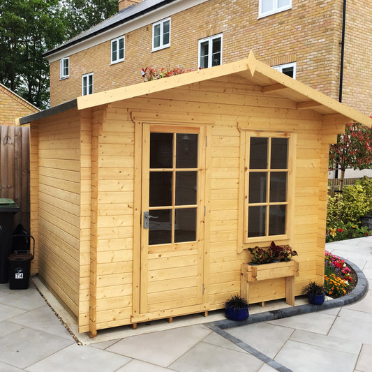 Shire Bucknells 12x12 Log Cabin (28mm - 70mm Logs)