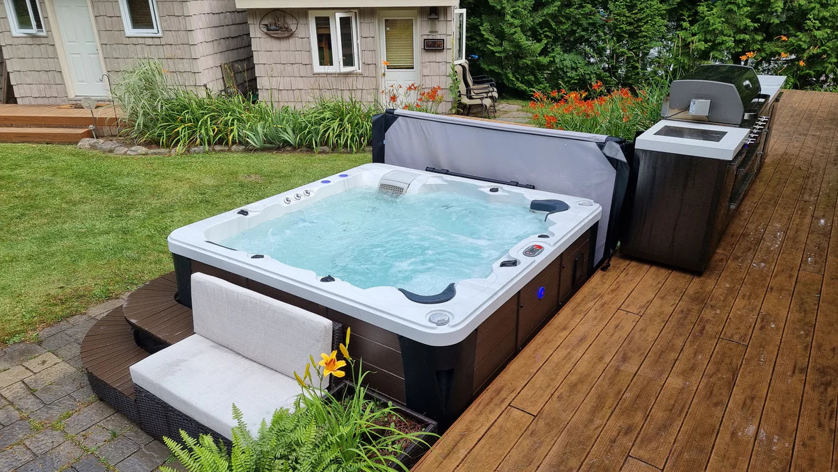 Erie SE 46-Jet 6-Person Hot Tub