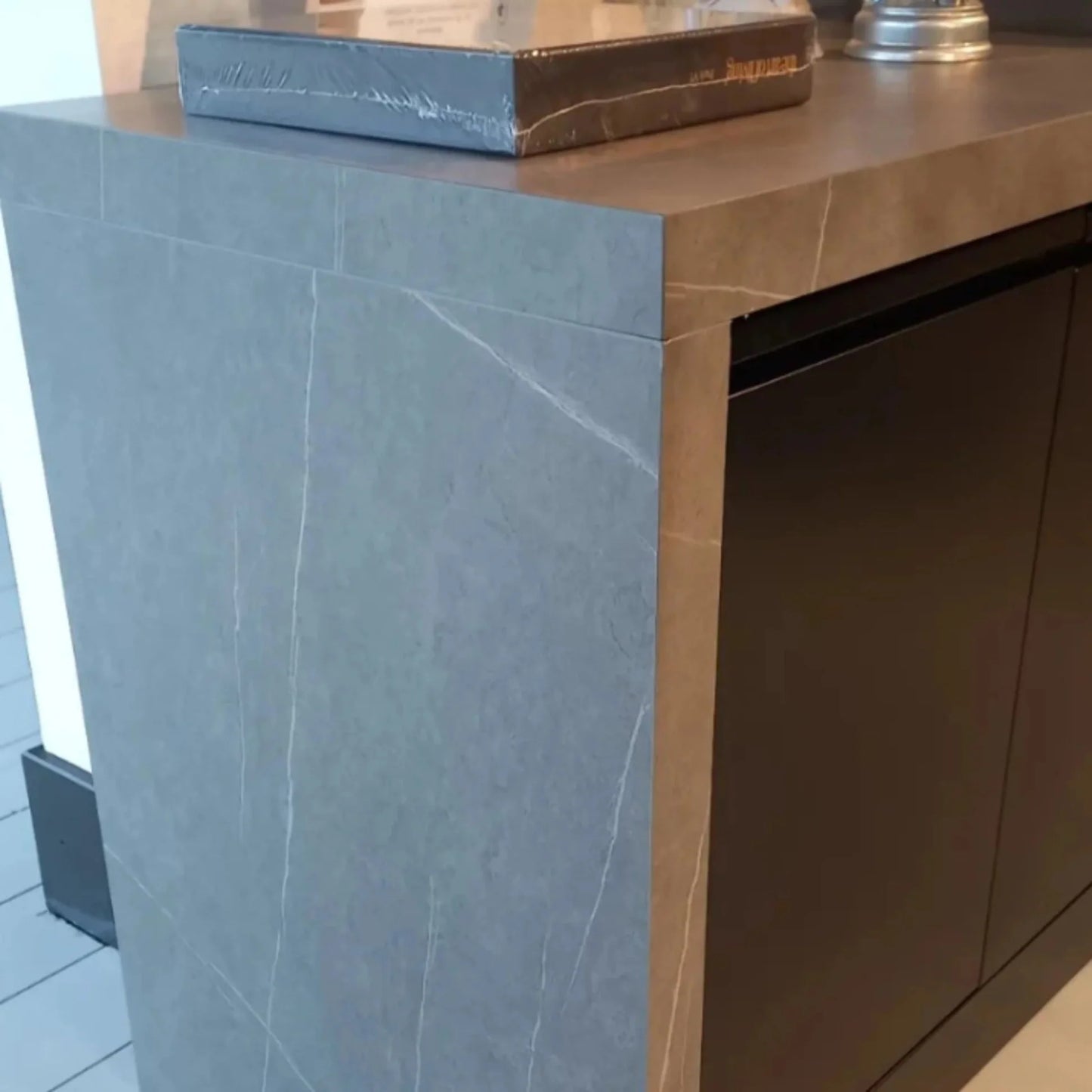 GrandPro 185 Outdoor Kitchen – Premium 4-Burner Gas Grill with Fridge & Sink