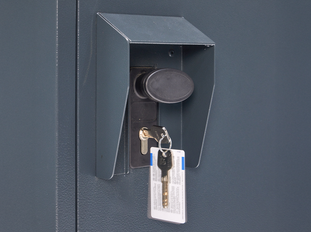 Asgard Vertical Bike Locker - detail 3